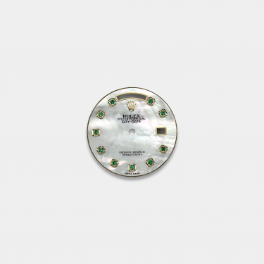 롤렉스 데이데이트 36mm 커스텀다이얼 백자개(MOP) 다이얼 옐로골드용 에메랄드 인덱스
