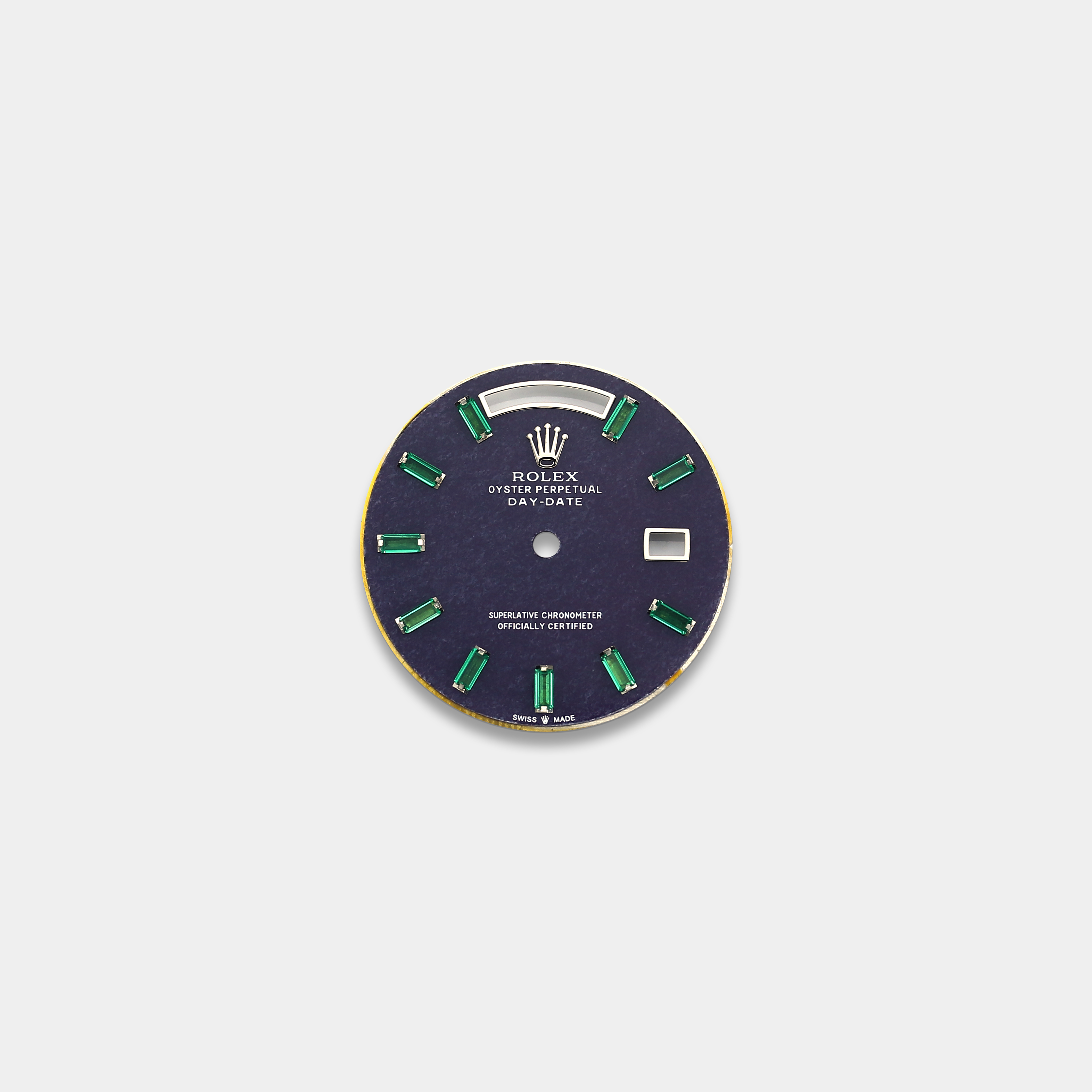 롤렉스 데이데이트 36mm 커스텀다이얼 자수정(Amethyst/Purple Stone) 다이얼 화이트골드용 바게뜨 에메랄드 인덱스