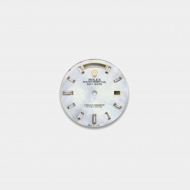롤렉스 데이데이트 40mm 커스텀다이얼 자개(MOP) 다이얼 옐로골드용 바게뜨 다이아 인덱스